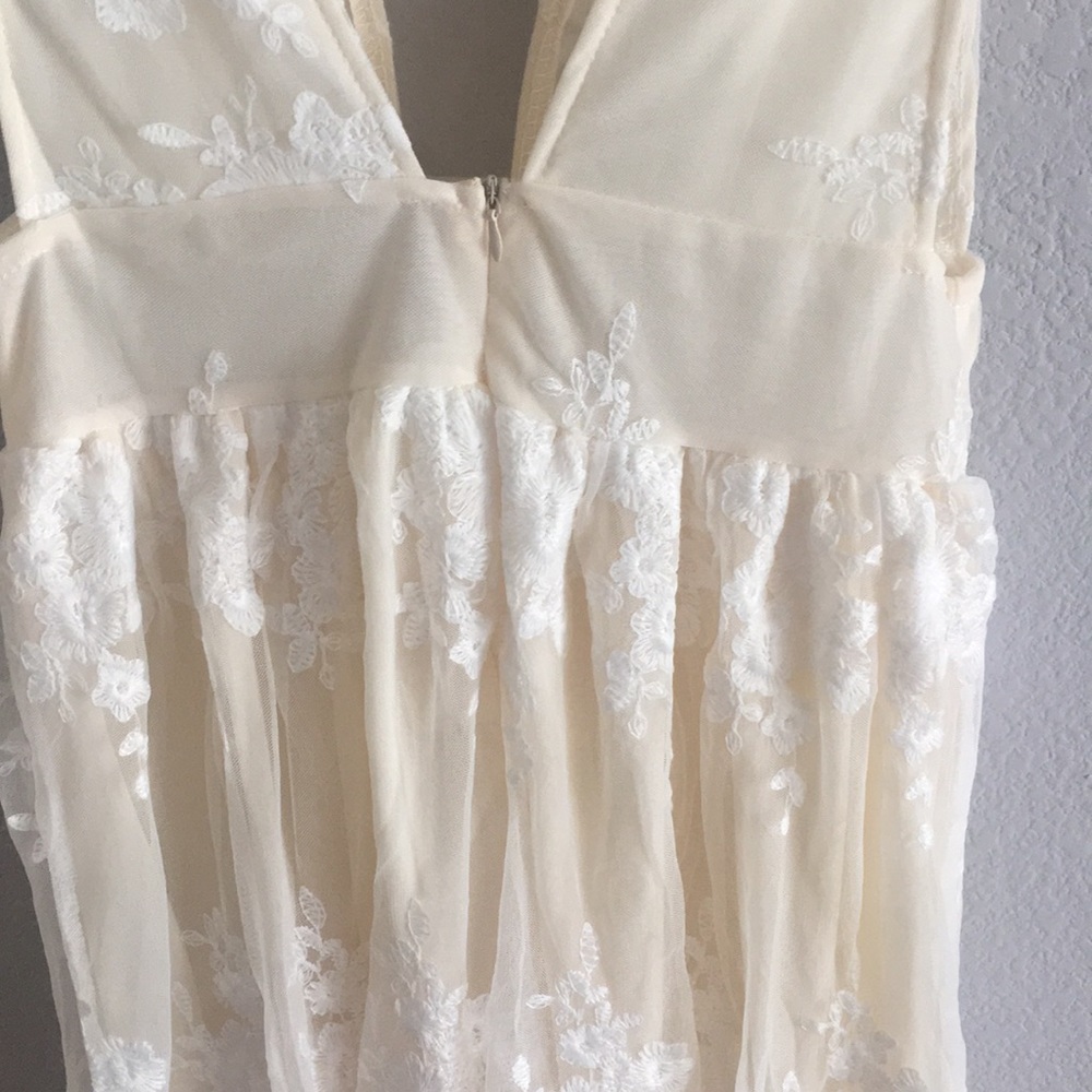 (Last 1 not restocking) Elegant floor length dress - Picture 6 of 10